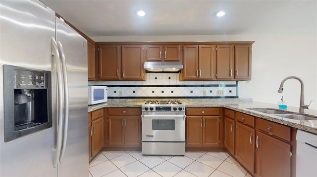13202 Terralyn Way, Sugar Land, TX 77478