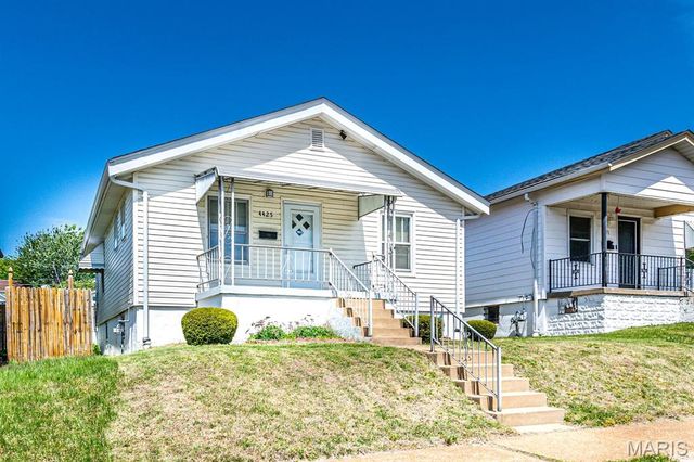 4425 Bingham Avenue, St Louis, MO 63116