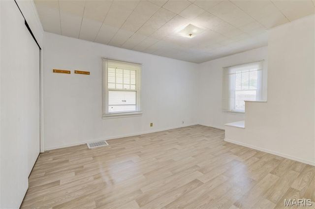 4425 Bingham Avenue, St Louis, MO 63116