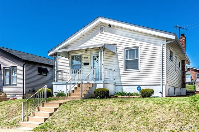4425 Bingham Avenue, St Louis, MO 63116