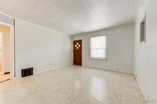 4425 Bingham Avenue, St Louis, MO 63116