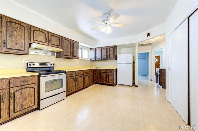 4425 Bingham Avenue, St Louis, MO 63116
