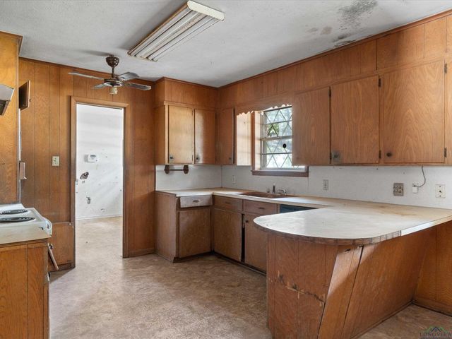 175 Stevens St, Gilmer, TX 75645