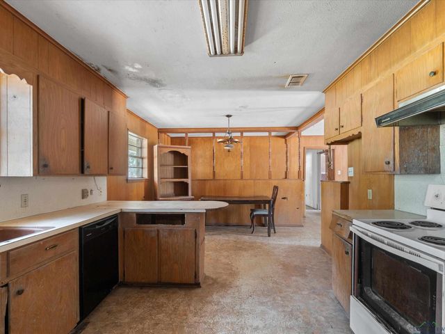 175 Stevens St, Gilmer, TX 75645