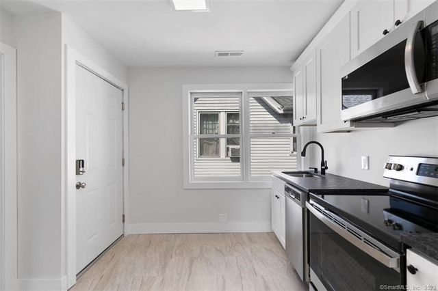 19 Willard St Street FL 3, New Haven, CT 06515
