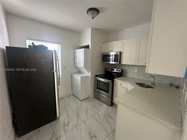 7001 NW 6th Ave, Miami, FL 33150