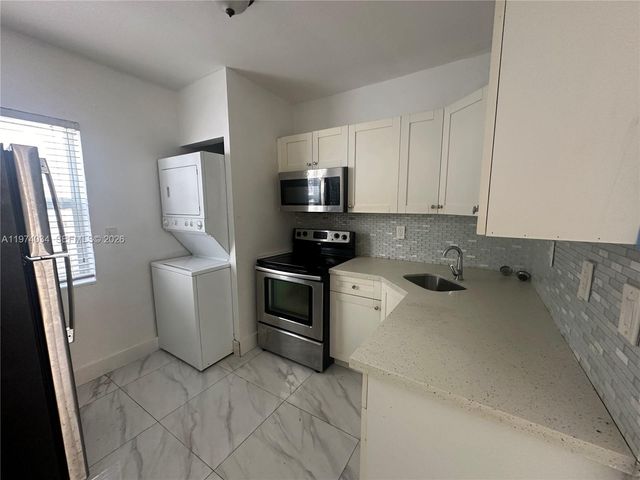 7001 NW 6th Ave, Miami, FL 33150