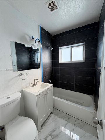 7001 NW 6th Ave, Miami, FL 33150