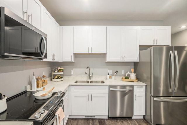 887 Rex Street, Fremont, MI 49412