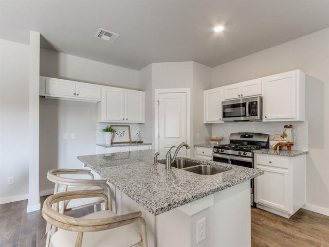 3440 Manning Farms Boulevard, El Reno, OK 73036