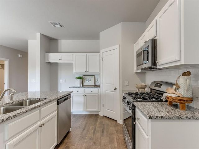 3440 Manning Farms Boulevard, El Reno, OK 73036