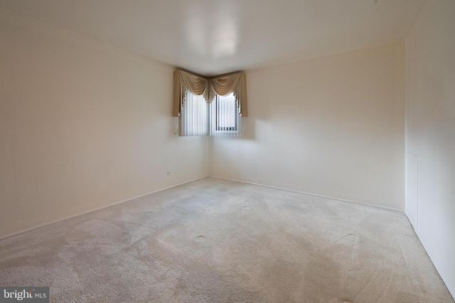 19 ORCHID LN, Cherry Hill, NJ 08002