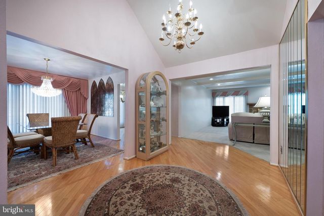 19 ORCHID LN, Cherry Hill, NJ 08002