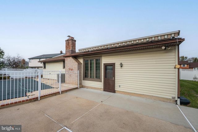 19 ORCHID LN, Cherry Hill, NJ 08002