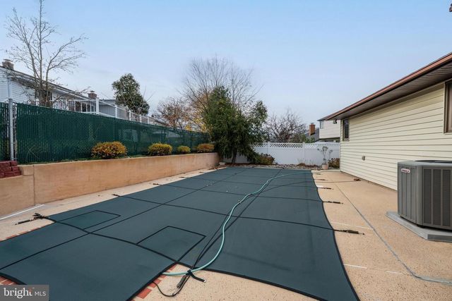 19 ORCHID LN, Cherry Hill, NJ 08002