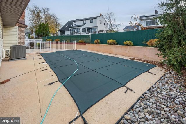 19 ORCHID LN, Cherry Hill, NJ 08002