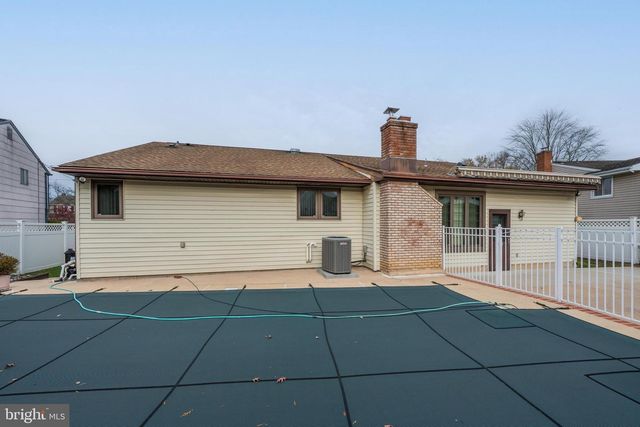 19 ORCHID LN, Cherry Hill, NJ 08002