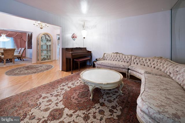 19 ORCHID LN, Cherry Hill, NJ 08002