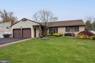 19 ORCHID LN, Cherry Hill, NJ 08002