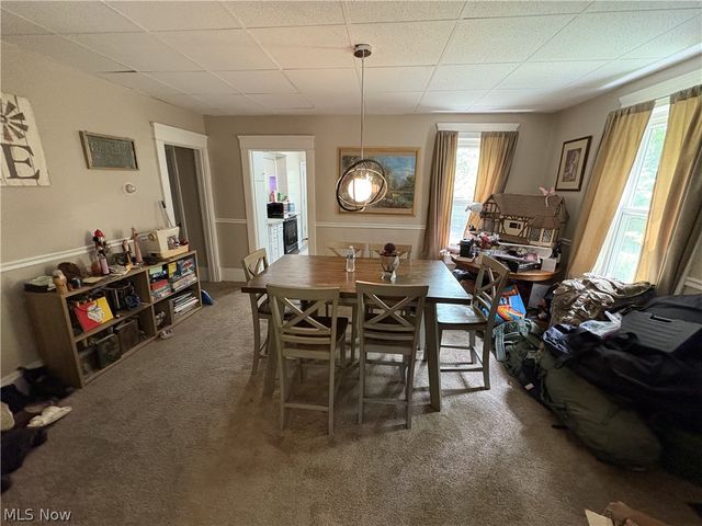 727 Wooster Road N, Barberton, OH 44203
