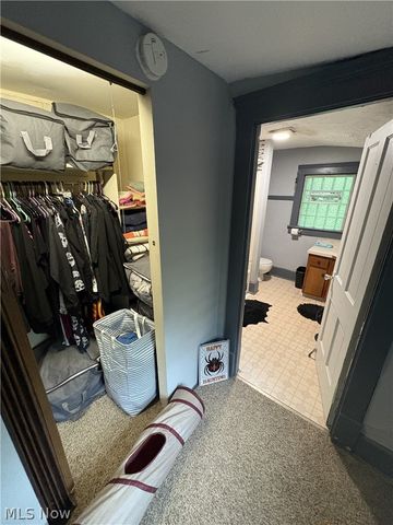 727 Wooster Road N, Barberton, OH 44203