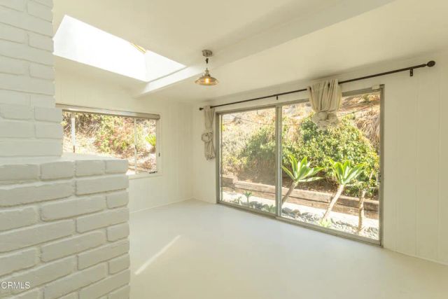 1425 Brixton Road, Pasadena, CA 91105