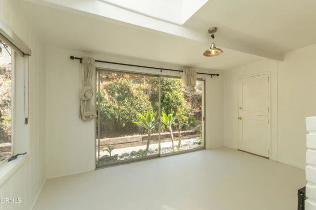 1425 Brixton Road, Pasadena, CA 91105