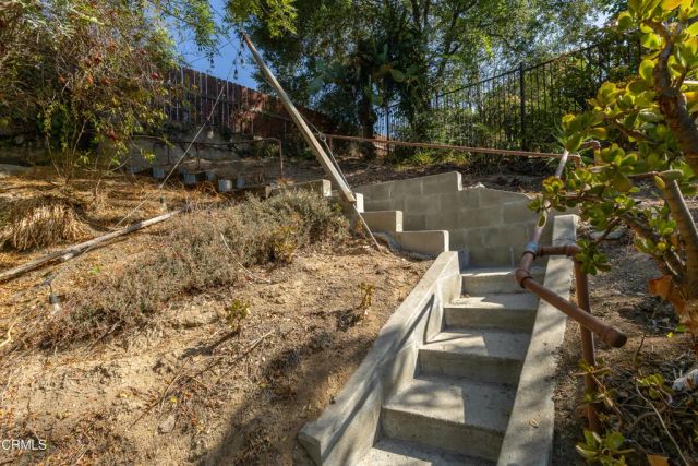 1425 Brixton Road, Pasadena, CA 91105