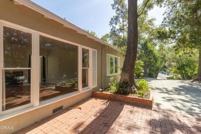 1425 Brixton Road, Pasadena, CA 91105