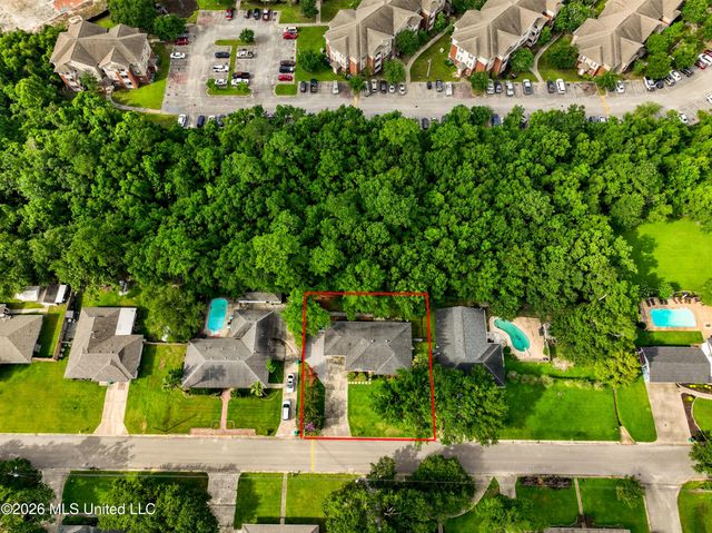 514 Sunset Drive, Bay Saint Louis, MS 39520