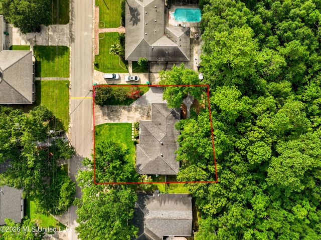 514 Sunset Drive, Bay Saint Louis, MS 39520