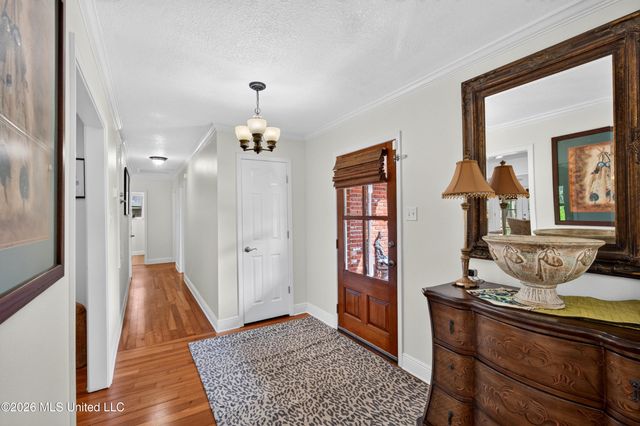 514 Sunset Drive, Bay Saint Louis, MS 39520