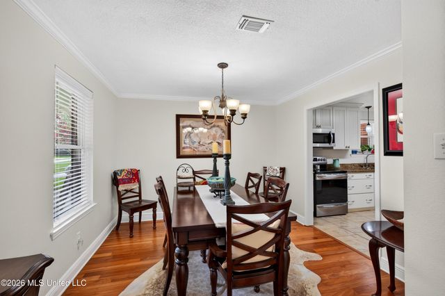 514 Sunset Drive, Bay Saint Louis, MS 39520