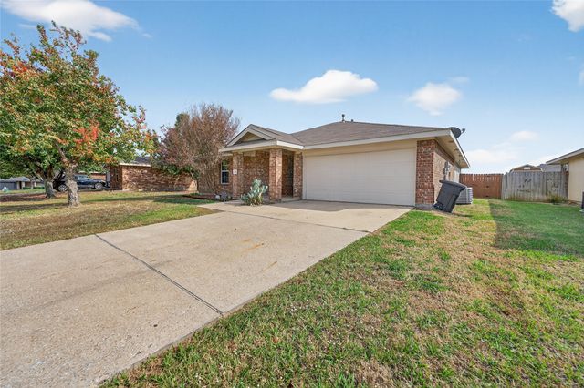 145 Brushy Creek Lane, Terrell, TX 75160