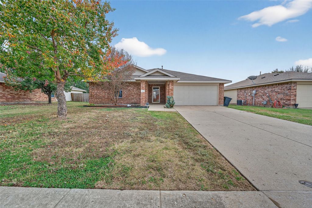 145 Brushy Creek Lane, Terrell, TX 75160