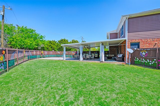 601 Goldenrod Court, Desoto, TX 75115