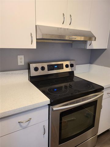 537 SW 2nd Place 1-3, Pompano Beach, FL 33060