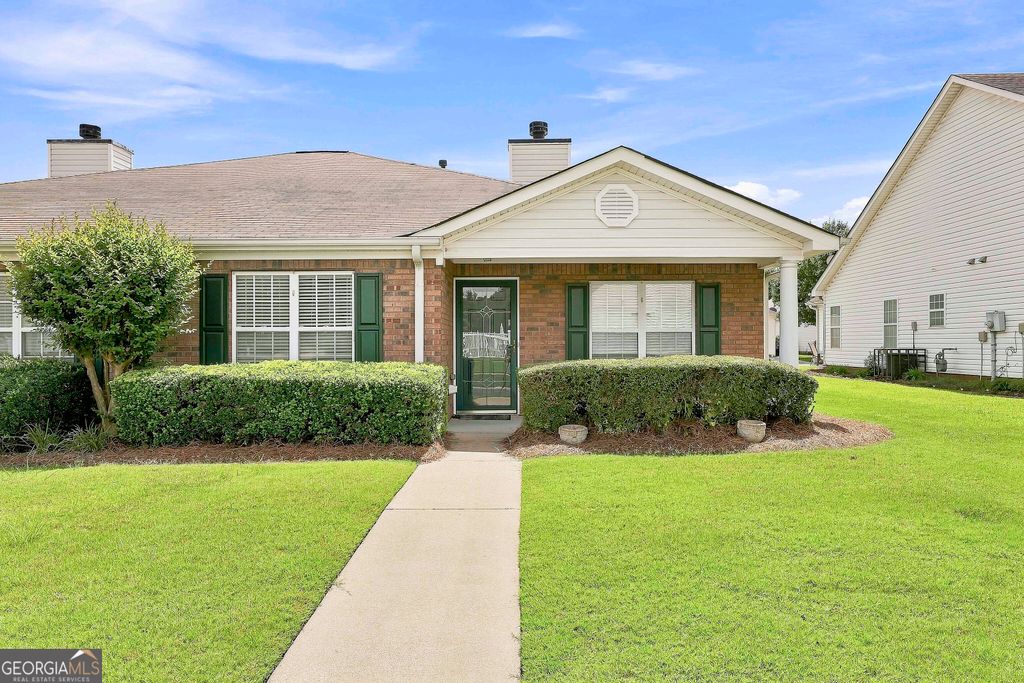 280 Autumn Glen Circle, Fayetteville, GA 30215