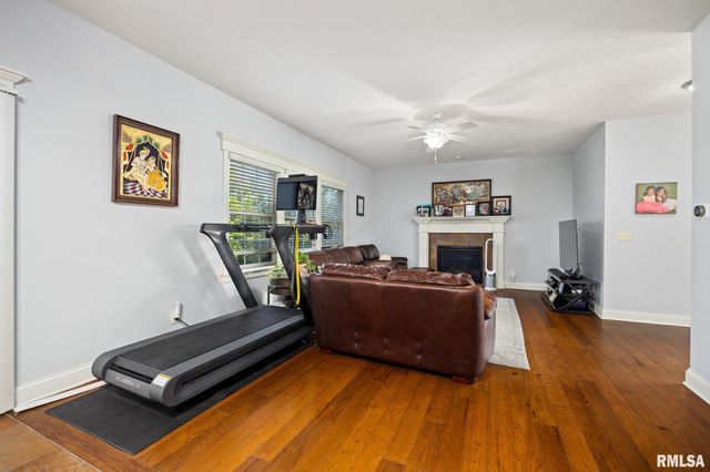 9711 N MEGAN Court, Peoria, IL 61615