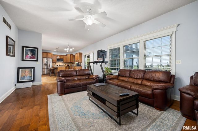 9711 N MEGAN Court, Peoria, IL 61615