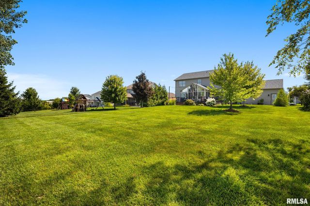9711 N MEGAN Court, Peoria, IL 61615