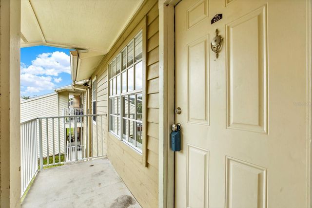 308 LAKE PARSONS GREEN 203, Brandon, FL 33511