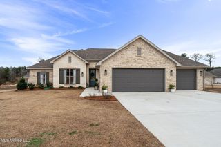 7 Barkis Drive, Hattiesburg, MS 39402