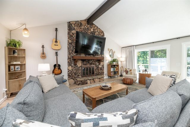 230 Golfview Drive, Plainwell, MI 49080