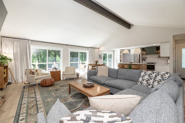 230 Golfview Drive, Plainwell, MI 49080