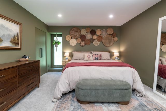 230 Golfview Drive, Plainwell, MI 49080