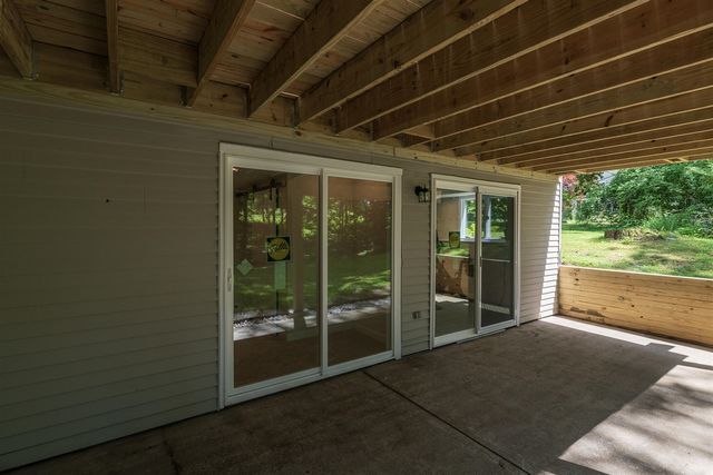 230 Golfview Drive, Plainwell, MI 49080