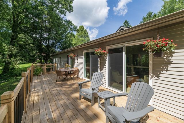 230 Golfview Drive, Plainwell, MI 49080