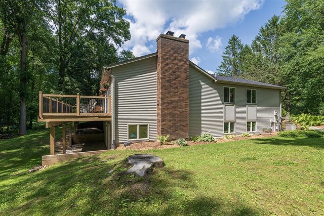 230 Golfview Drive, Plainwell, MI 49080