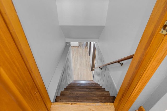 2027 HILLVIEW DRIVE, Green Bay, WI 54302